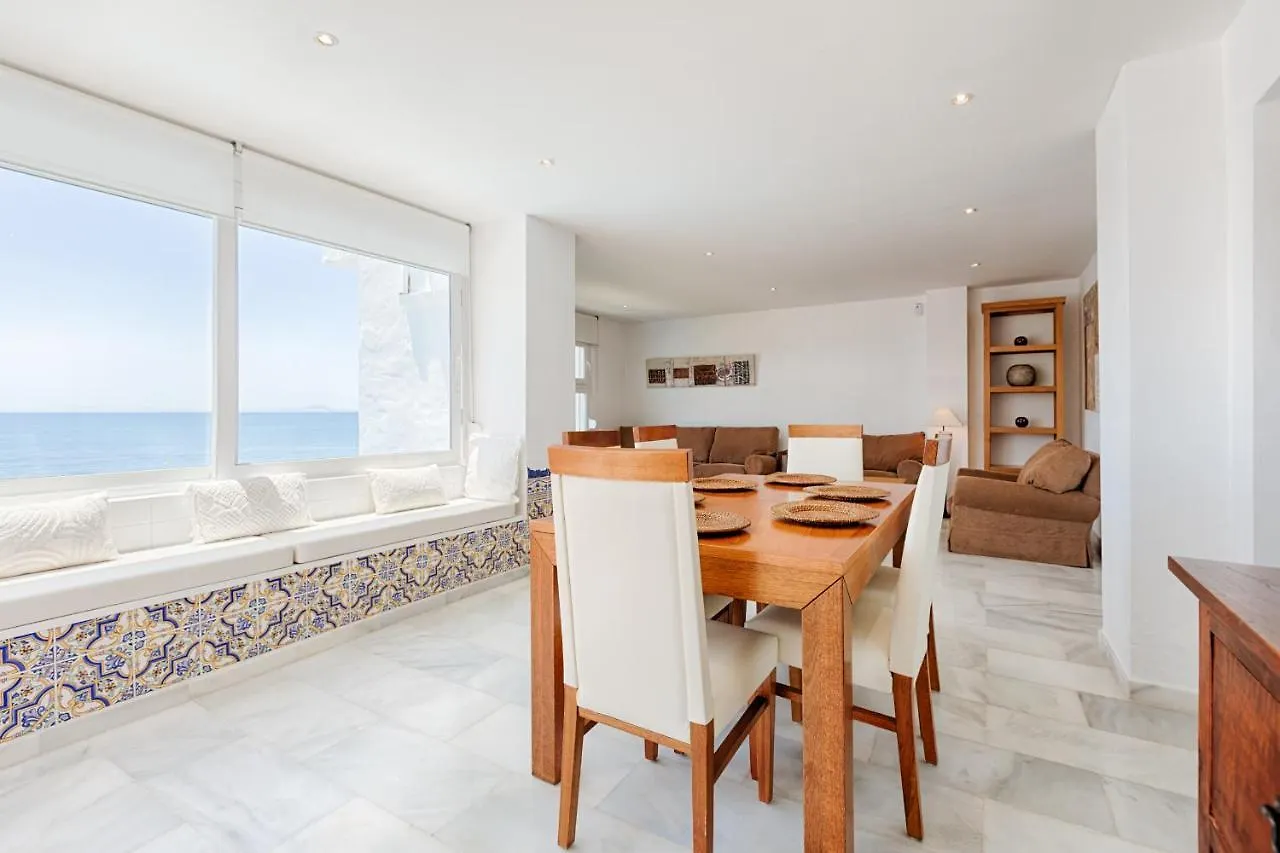 Front Sea View Apartment Эстепона Испания