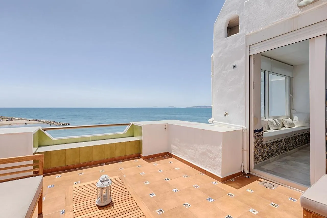 Front Sea View Apartment Эстепона